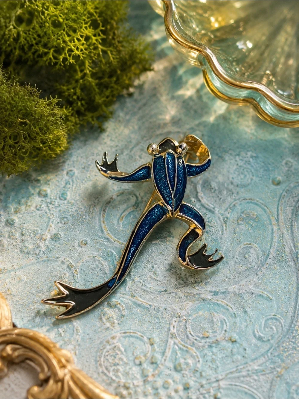 Vintage Gerry’s Blue Frog Brooch Gold Tone